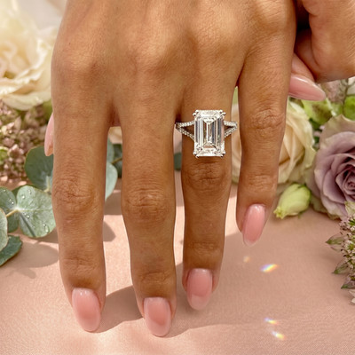 Eleganter Diamant Ring Smaragd Lab Grown 7 Kt CVD IIGI E F VVS 950 Platin