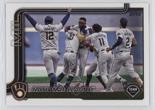 2025 Topps Series 2 Milwaukee Brewers #396 1hy9