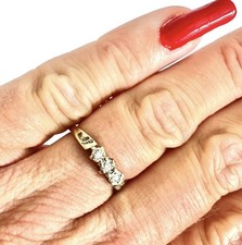 Vintage 9ct Gold Three Stone Diamond Footprint Ring - Hallmarked - Size N