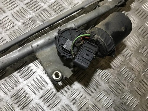 0390241142 vorne Scheibenwischermotor Teilenummer  Opel Vectra DE489785-63