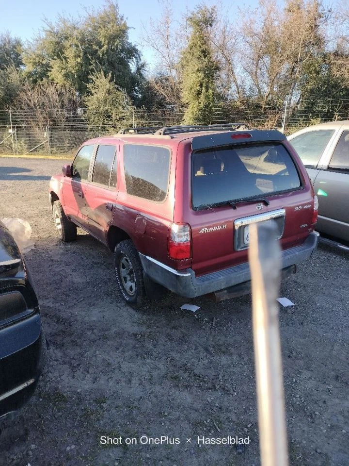 COOLANT RESERVOIR 1647075030 1996-2002 TOYOTA 4 RUNNER Foto 4 de 4