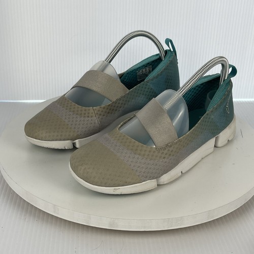 Clarks Active Trigenic Mary Jane Loafers Slip On Shows SZ 9.5M Walking Comfort - Picture 2 of 8