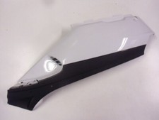 FIANCHETTO POSTERIORE SOTTOSELLA SINISTRO BIANCO APRILIA AMICO 50