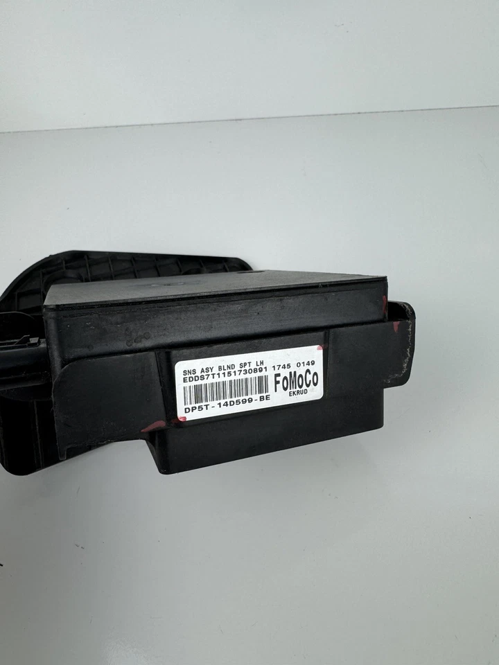 2013 -2016 Lincoln MKZ OEM Left Side Blind Sensor Control Module DP5T-14D599-BE - Image 3 of 4