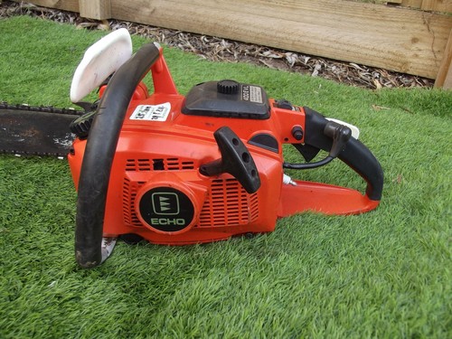 Echo 400 EVL Chainsaw - Picture 2 of 7
