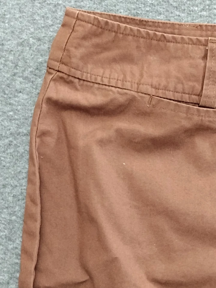 White Stag Women's Cotton 18 Petite Coral Cuffed Capri Pants Straight Leg - Image 3 of 4