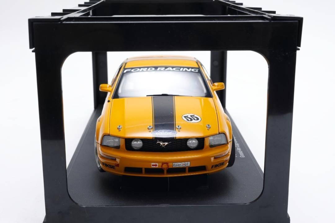 AUTOart Racing Division 1/18 Ford Mustang FR500C 2005 Grand AUTOart Racing Division 1/18 Ford Mustang FR500C 2005 Grand