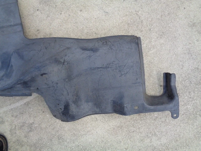 KIA SPECTRA 2003 cubierta inferior delantera del motor protector contra salpicaduras lado derecho OEM Foto 3 de 4