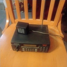 RADIO SHACK PRO-2050 800 MHz 300 Ch VHF UHF AIR FD TRUNK TRACKER SCANNER w5b