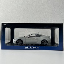  AUTOart Toyota 86 GT Limited ZN6 RHD White Pearl 1 18 Scale Model Coupe 