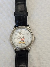 Vintage Mickey Mouse 3-D Disney Time Works Watch Moving Hands
