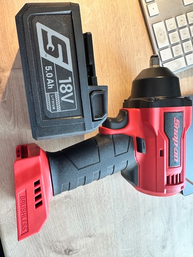 Snap on CT9010W1 3/8 cordless impact gun - Picture 3 of 9