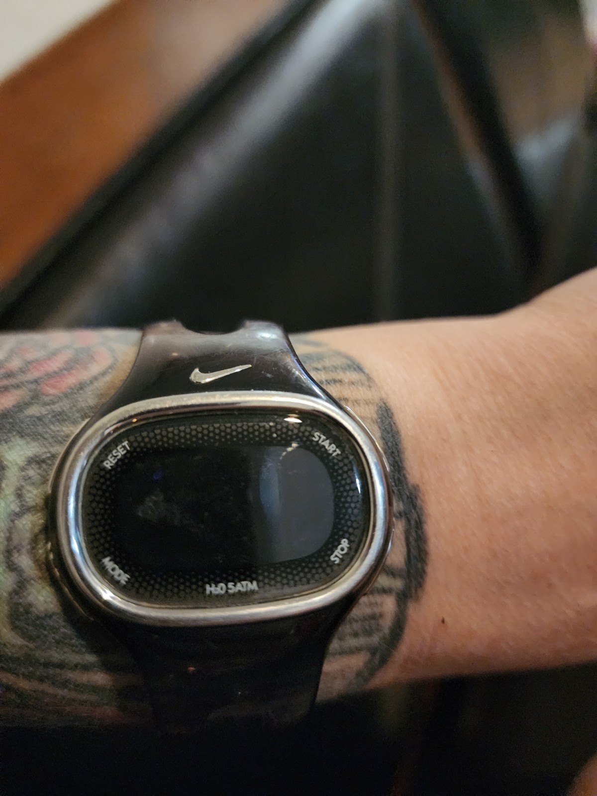 ⏱️ Vintage Nike Bangle Digital Sport Watch – Black/Chrome – Early 2000s –