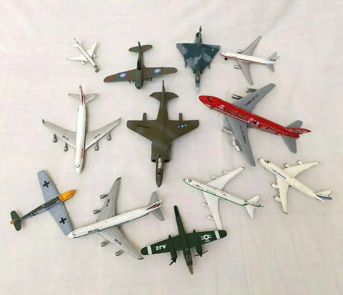 Vintage Plane Toys Metal Maisto Plastic Ertl Airplanes Fighter Airlines 12 Piece
