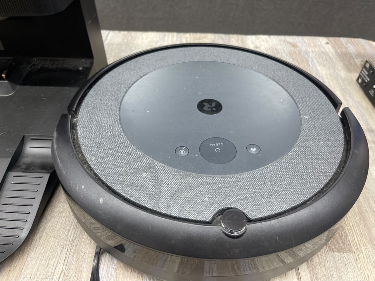 ⭐︎Roomba RVD-Y1 ジャンク iRobot Roomba RVD-V1 WITH /bin (ADJ-N1) TESTED GOOD. USED. FREE