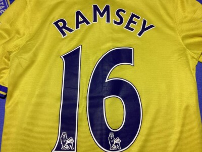 Maillot Arsenal Extérieur 2013-2014 – Nike #16 Ramsey – Taille M Vintage