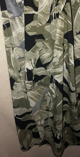 Gili Black, Olive, & Beige Leaf Pattern Skirt With Side Slits - XXS - Picture 6 of 7