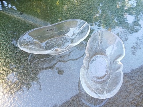 Set Of 2 Kosta Boda Sweden Party Leaf Embossed Clear Glass Avocado Bowls Hand Ma - Picture 8 of 11