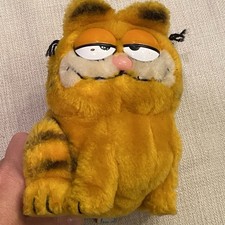 1981 DAKIN GARFIELD CAT PLUSH STUFFED ANIMAL GROUND NUT