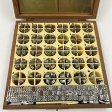 Juego de troqueles tipo letra Kingsley Machine Co. para lámina caliente 24 pt gótico no. 11