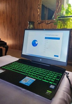 HP Pavilion Gaming 15.6'' i5-9300H 8GB 256GB SSD GTX 1050 Win 11 Black