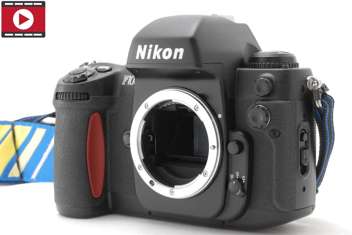 Nikon F100 一眼レフカメラ + Nikkor 28-105mm Nikon F100／コンパクトなボディに高性能を詰め込んだF5の弟分