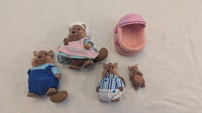 Li'l Woodzeez Bushytails Squirrel Family Set of 4