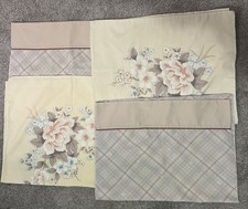 Vintage 70’s Set Of 4 Pillowcases Floral Plaid Pastel Cottagecore (m)
