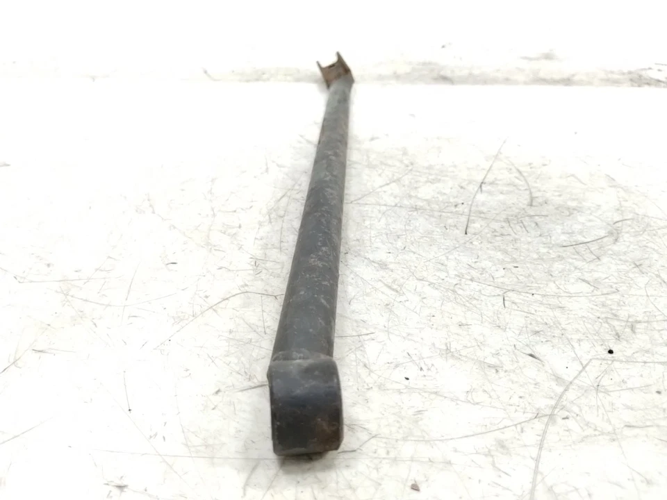 2000 00 Victory V92 SC Exhaust Muffler Pipe Mount Bracket - Image 3 of 4