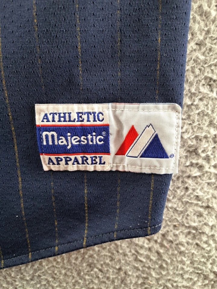 Camiseta de béisbol vintage majestuosa de los Michigan Wolverines para hombre XL deletreada años 90 EE. UU. Foto 3 de 4