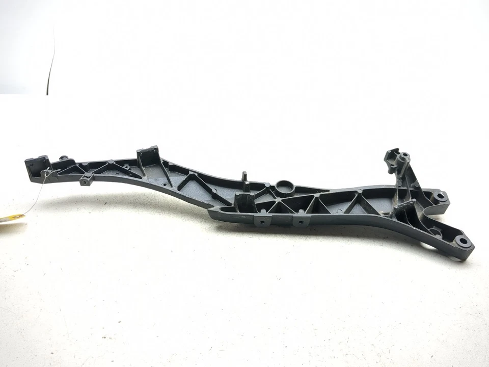 08-10 Cubierta Subchasis Trasero Izquierdo Suzuki GSXR 600 750 21534-L Foto 3 de 4