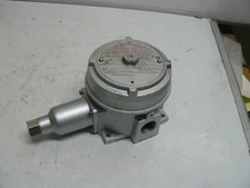 United Electric 9886 612 pressure switch type J120 range 200-3000 psi new