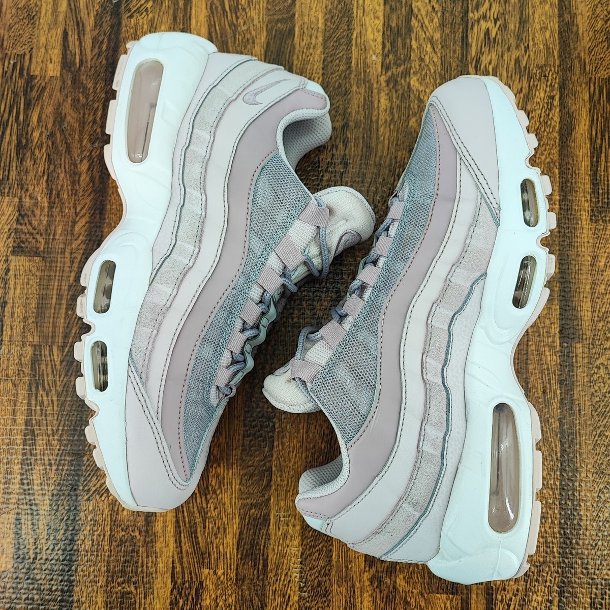 Nike Women's Air Max 95 Barely Rose Plum Chalk Sneakers Size