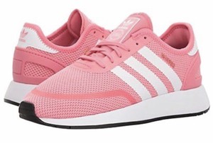 ladies pink adidas trainers