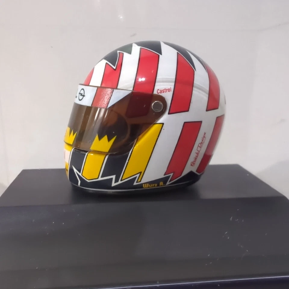 MINICHAMPS 1/8 ALEXANDER WURZ 1996 DRIVERS HELMET F1 CASED MODEL FORMULA ONE - Image 3 of 4