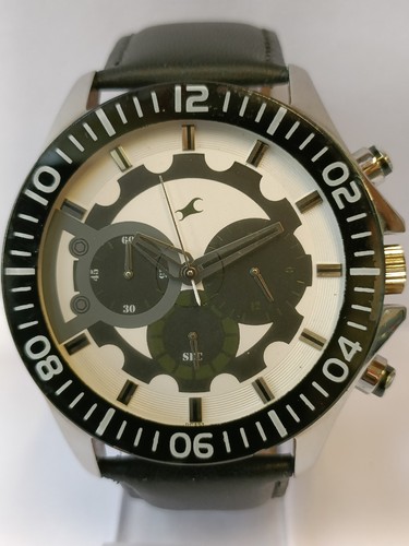 FASTRACK CHRONOGRAPH QUARTZ MULTI COLOUR DIAL 3072SAA42 INDIA WORKING CONDITION - Picture 3 of 20