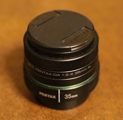 Beautiful Pentax DA 35mm f/2.4 AL Lens NEAR MINT