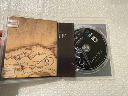 The Elder Scrolls V: Skyrim (PlayStation 3, PS3) CIB W/ MAP BOGO 50% OFF - Picture 3 of 3