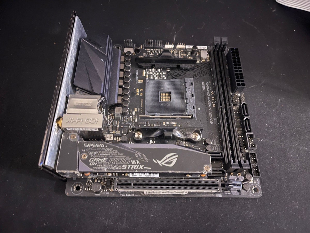 ASUS ROG STRIX B450-I GAMING Socket AM4 Mini ITX AMD B450