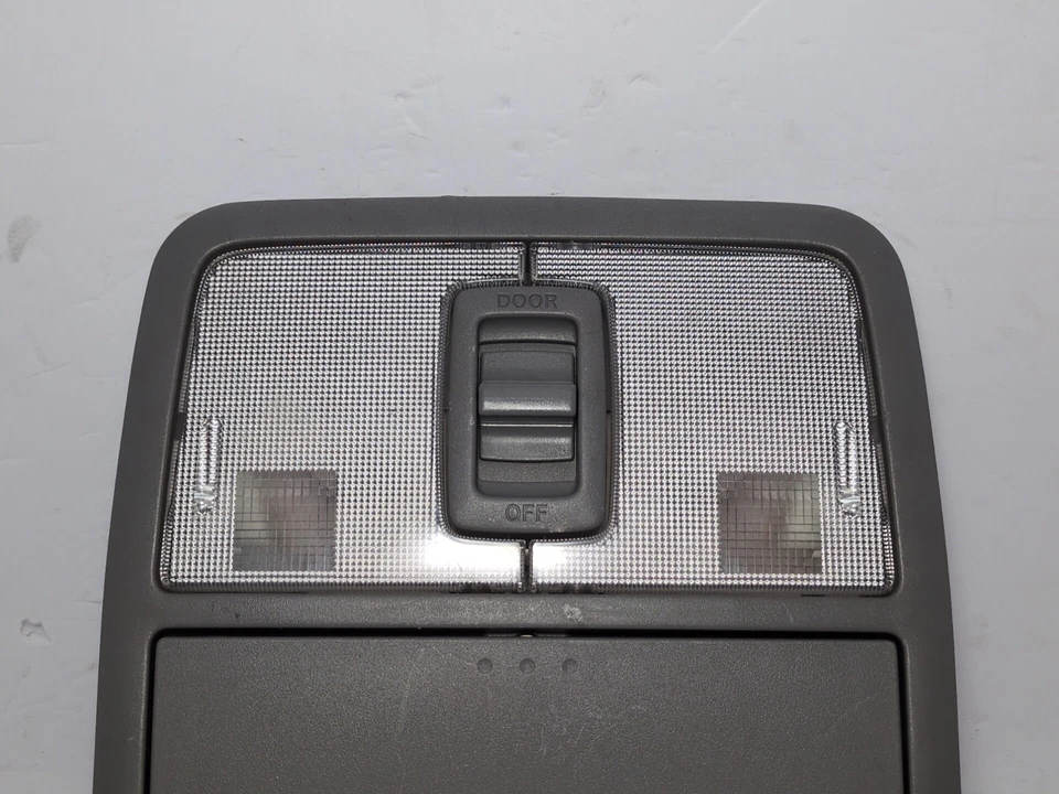 Toyota Rav4 2006-2012 consola superior almacenamiento domo mapa luz con interruptor techo corredizo Foto 3 de 4