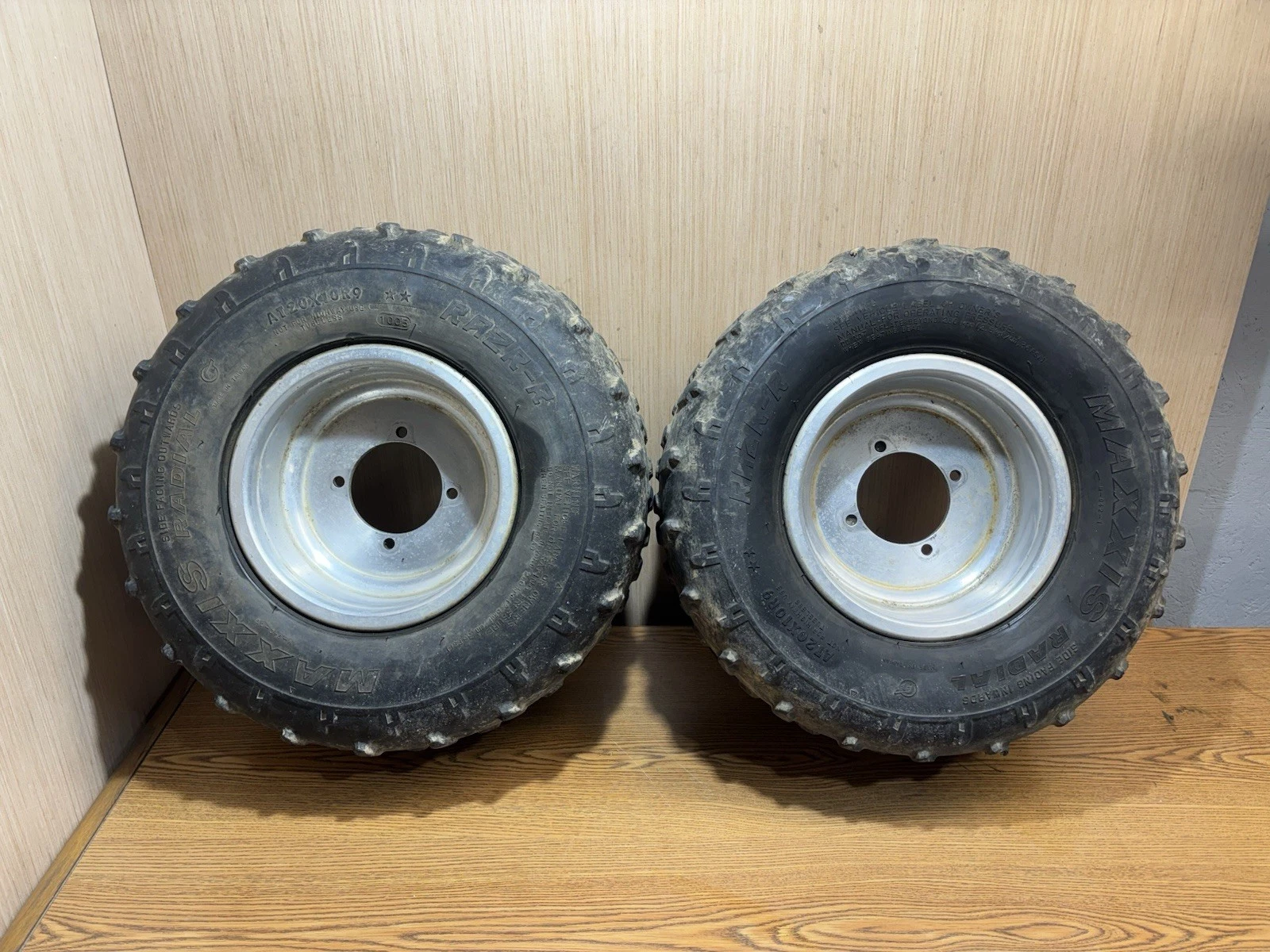 2006 06 Polaris Predator 500 OEM Rear Wheel Rim & Tire Wheels Set