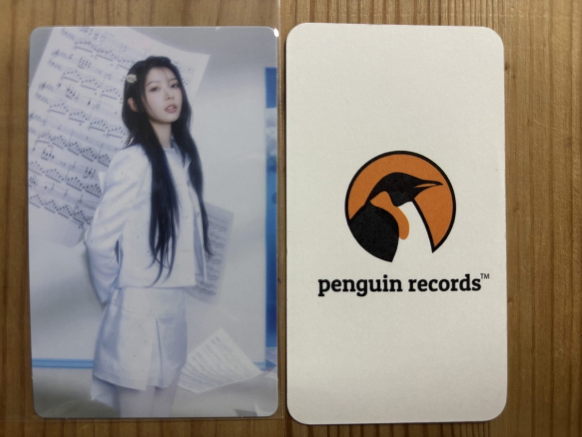 ILLIT - 2025 GLITTER DAY IN SEOUL OFFICIAL MD TRADING CARD PHOTO