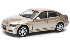 Welly BMW 330i Champagne Metallic 1:34 1:39 Scales 4.5 Inch Diecast Car in Box