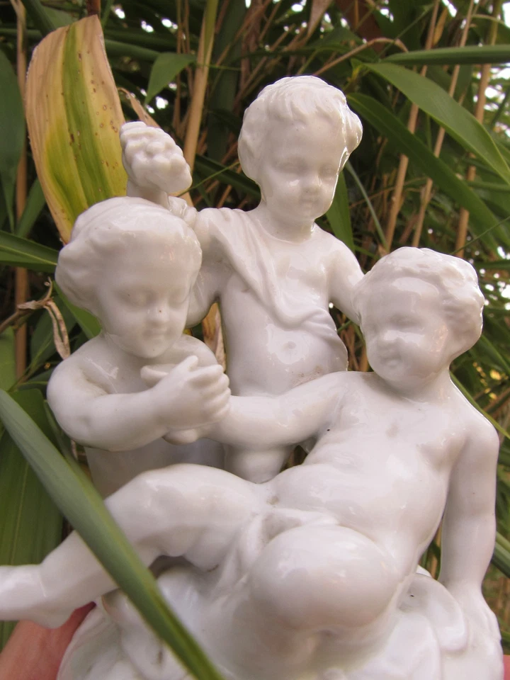 ANCIEN BISCUIT PORCELAINE DE SEVRES / ANGE PUTTI CHERUBIN / XIX EME / EN TBE - Photo 2/4