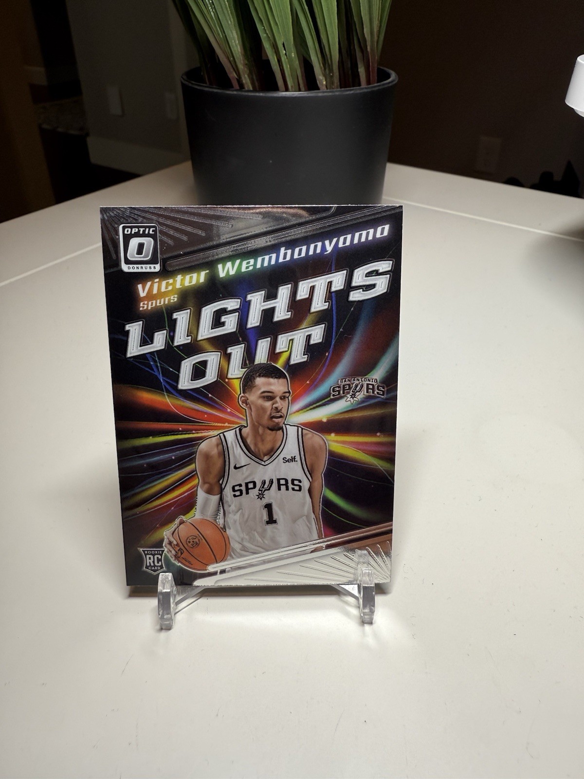 2023-24 Panini Donruss Optic - Victor Wembanyama Lights Out #4 (RC) - Spurs