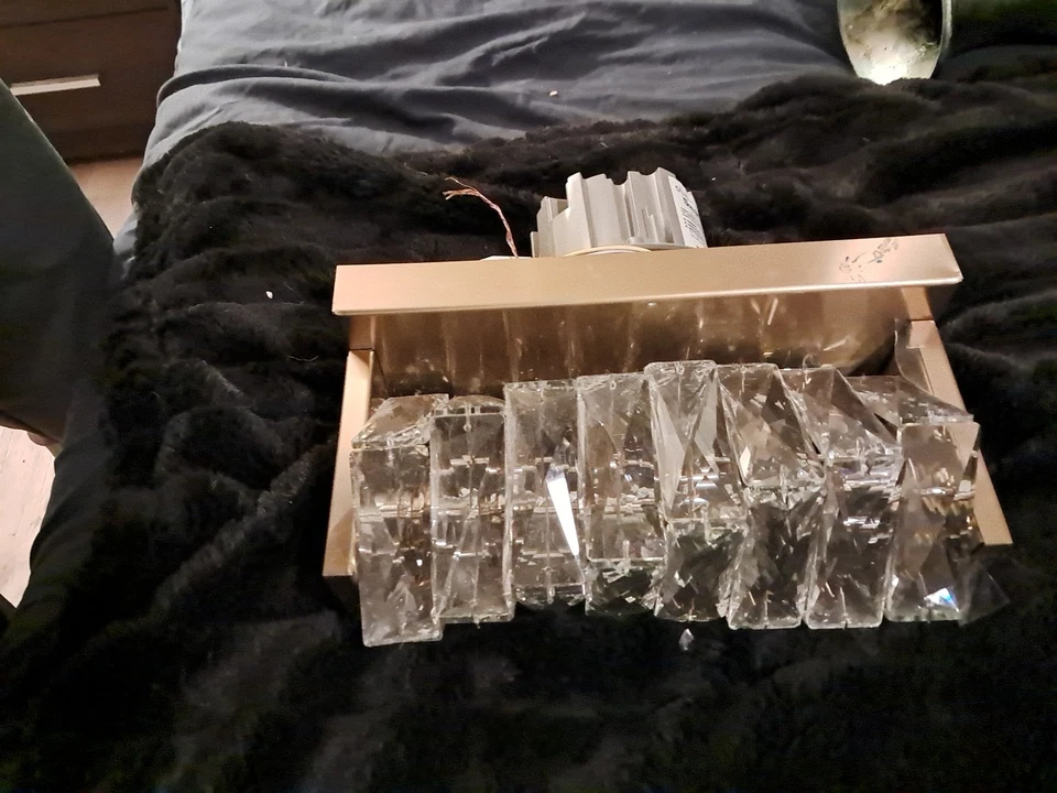 Aplique de pared de cristal laminado pequeño dorado 12" juego de 2 Foto 2 de 4