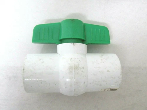 Jones Stephens Corp B90-100 1" Socket PVC Ball Valve - Picture 1 of 3