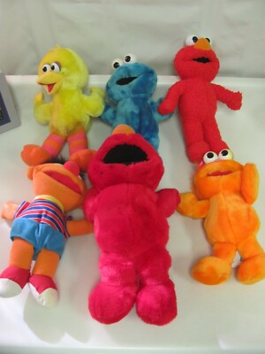 HUGE LOT!! Vintage Tyco Sesame Street Plush Talks Shakes ELMO