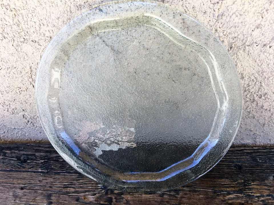 12" ROUND CLEAR GLASS TRAY PLATTER MODERN SIMPLE SCALLOPED RUGGED GREEN TINT - Image 3 of 4