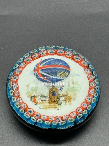 Magnificent XXL Paperweight with 1780s balloon with double row of Miiifiori